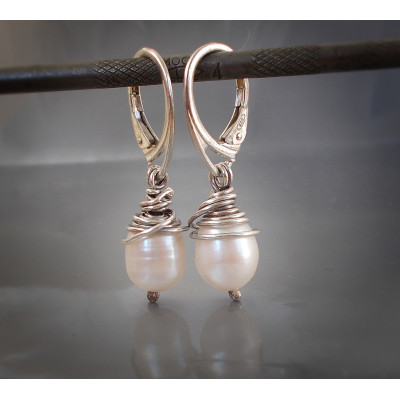Handmade Silver Earrings with Rice Pearls – Elegant 1cm Design