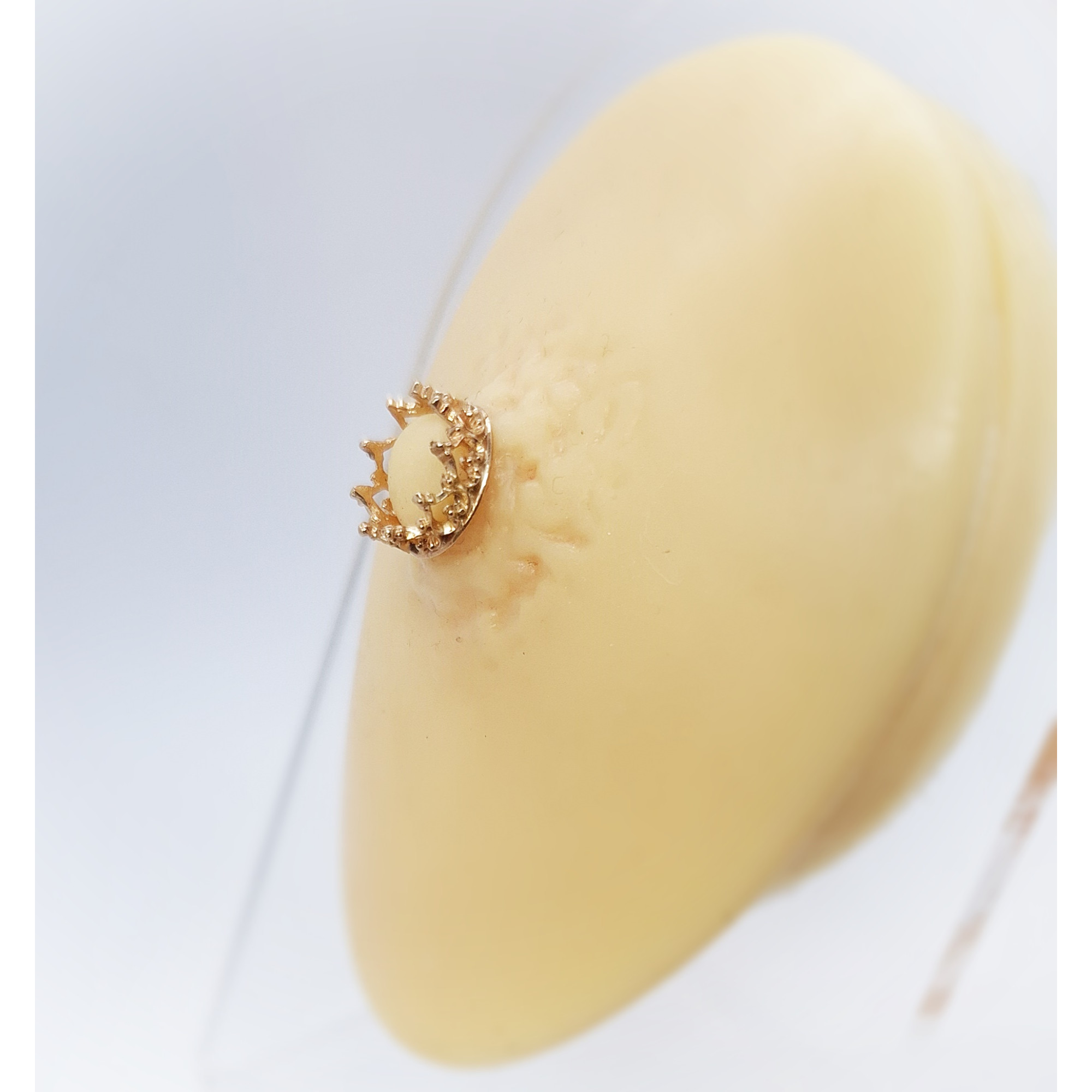 Crown Clip Rings — Gold Plated Non-Piercing Intimate Jewelry — Image 6 of 7