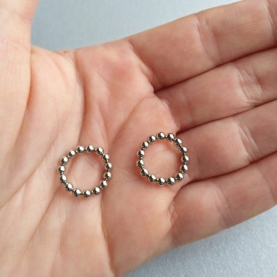 Magnetic nipple rings
