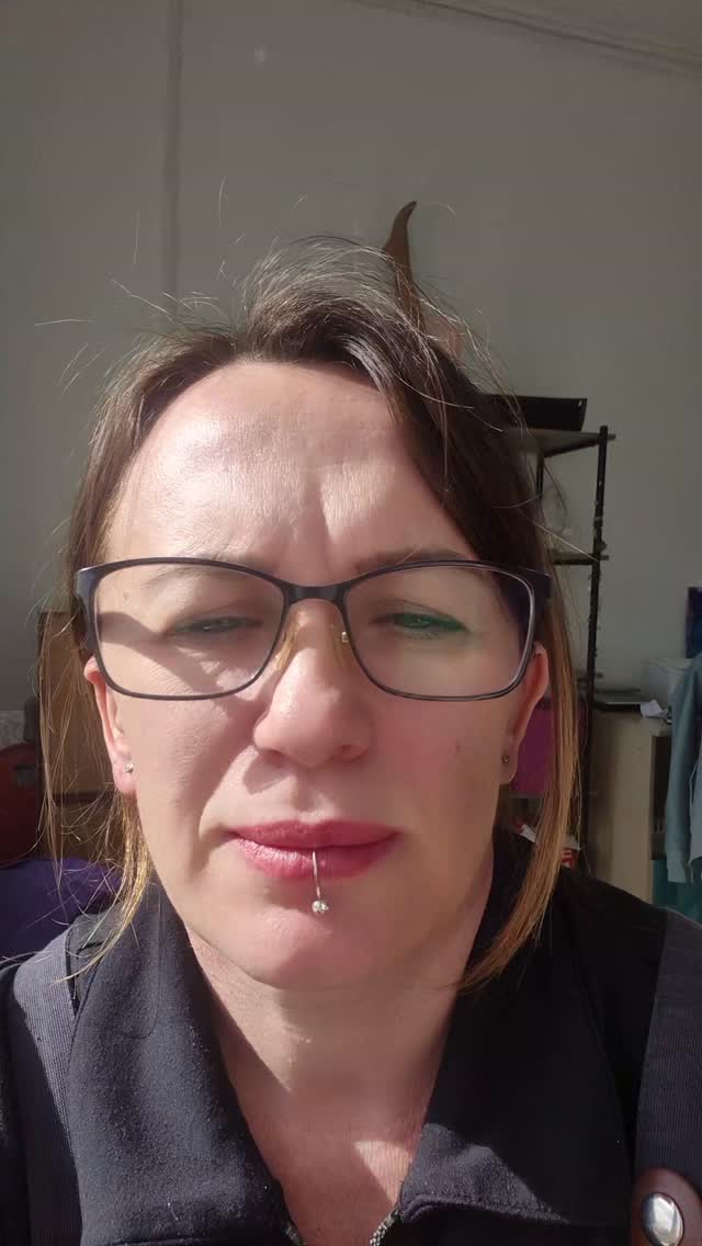 Fake piercing #fakepiercing #silverbuds #lipsring